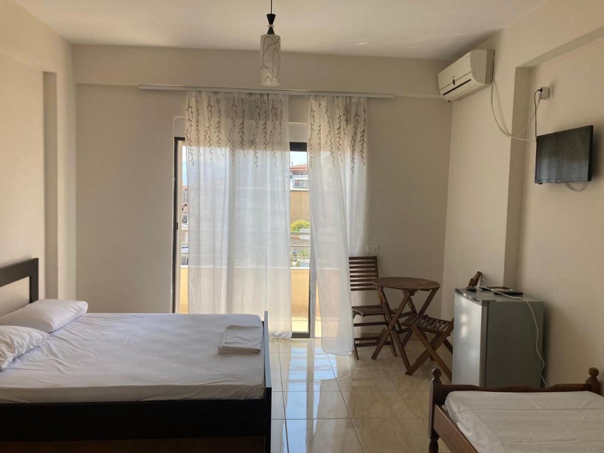Niko'S Apartments Sarande Exterior photo